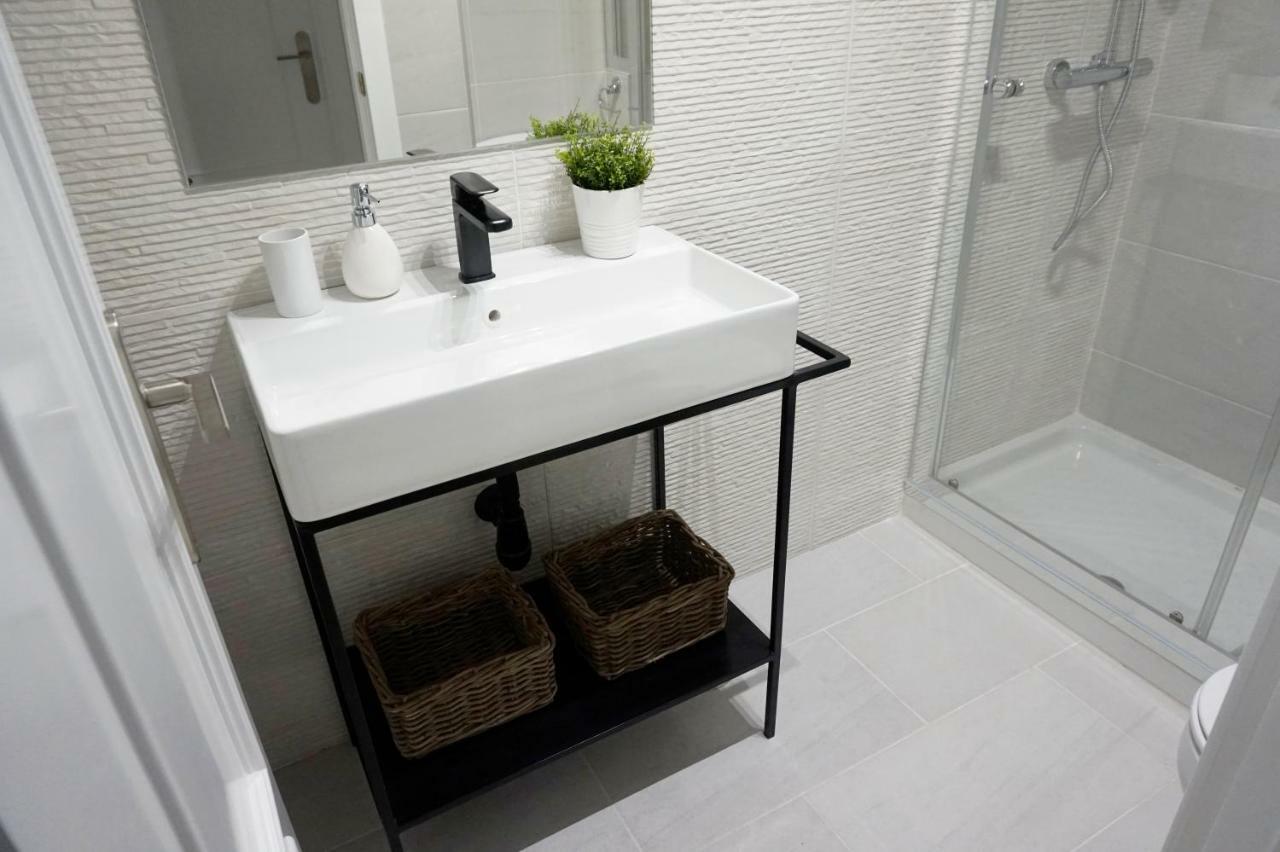 Ronda Chic Apartments - C/ Lauria - Centro Ciudad Екстер'єр фото